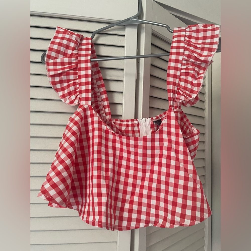 New with tags Cider crop top